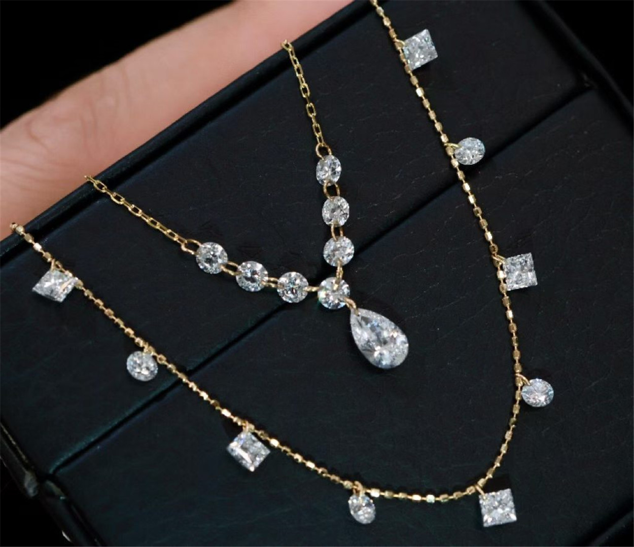 Making Custom Jewelry - Naszyjnik z 18-karatowego złota z laboratoryjnie