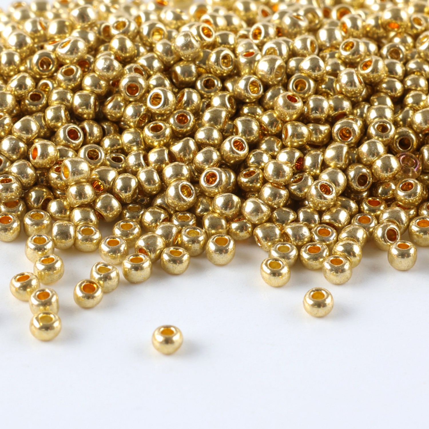 Metaliczne okrągłe koraliki CJ – Seed Bead Tube recenzja i cena